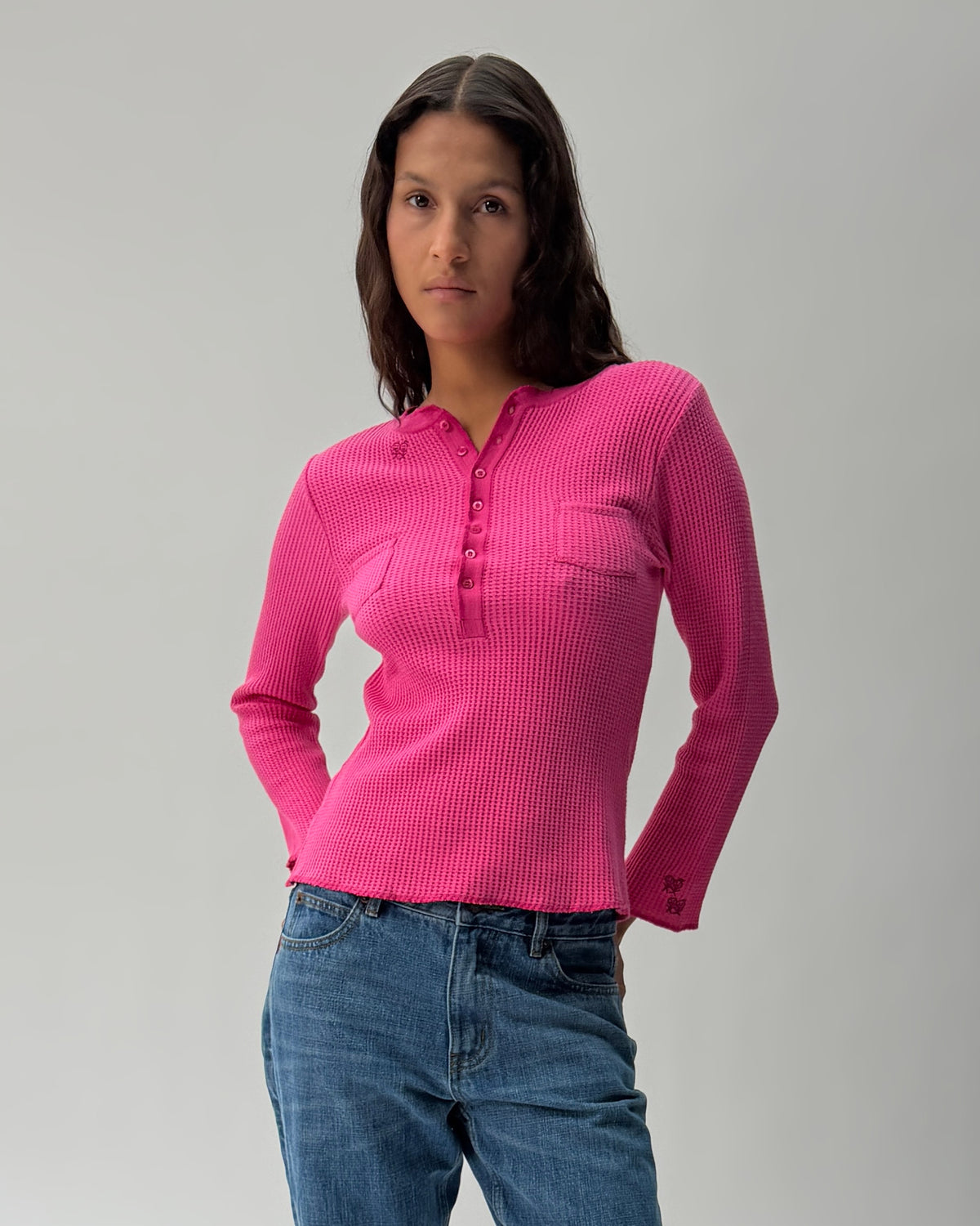 WS01 Waffle Henley Neon Pink 01 Close Up PDP