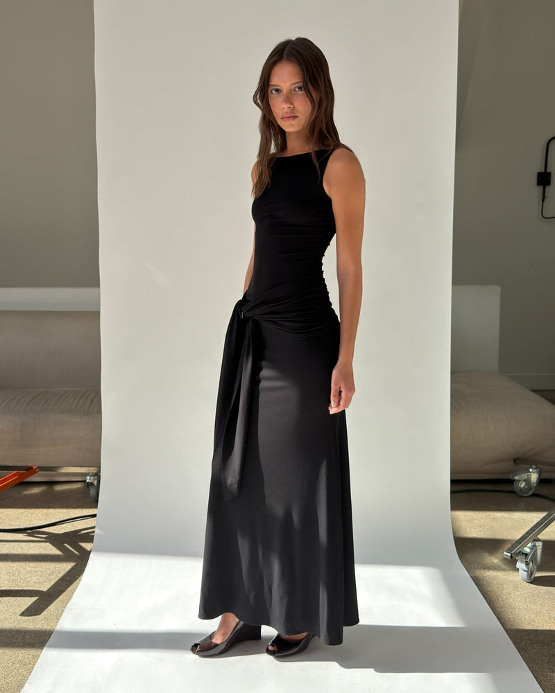 Meet His Mom Dress in Black