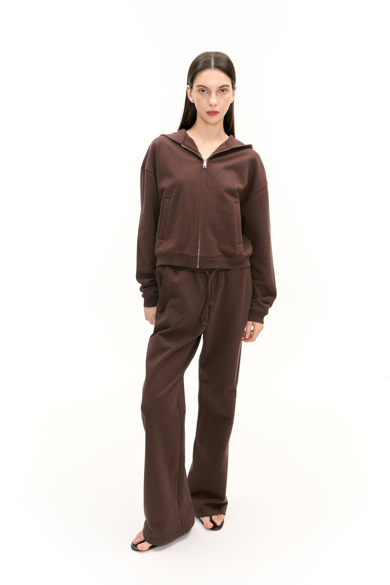 STRAIGHT SWEATPANT IN CHOCOLATE - Urban Sophistication