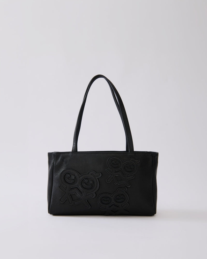 TH01 Top Handle Bag Black 02 Packshot PDP