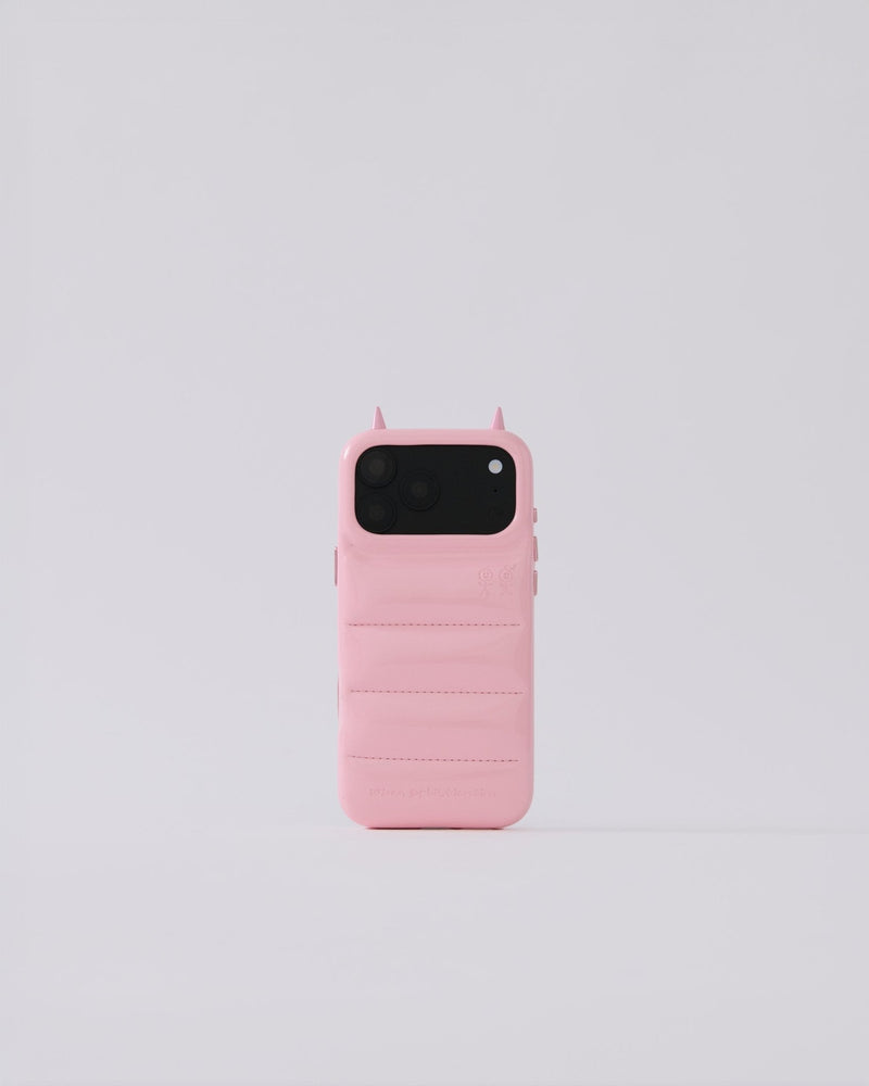 studio-flat|
phone-size_iphone-18-pro-max|
