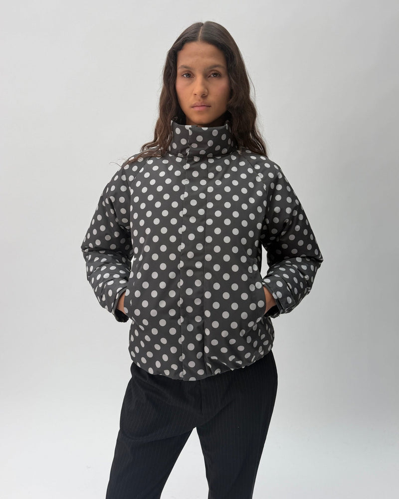 The Puffer Jacket (Classic) in Cookies & Cream 01